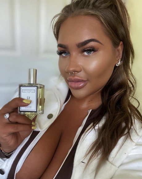 Nicole Barker star sex gallery