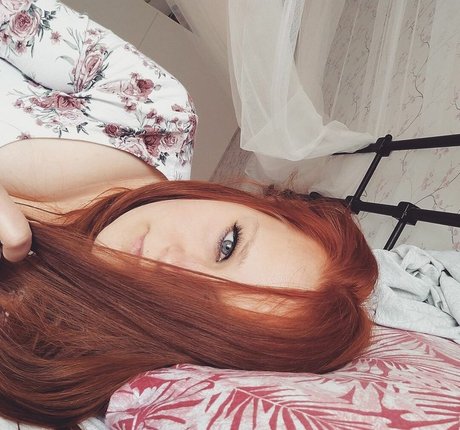 Goddess Julia sex star img