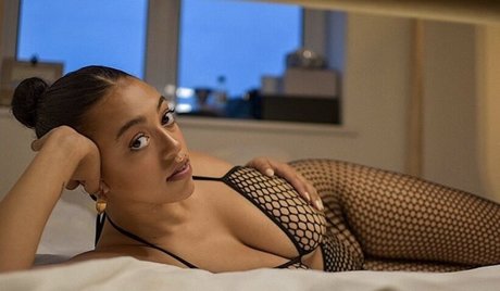 Mahalia star beautiful img