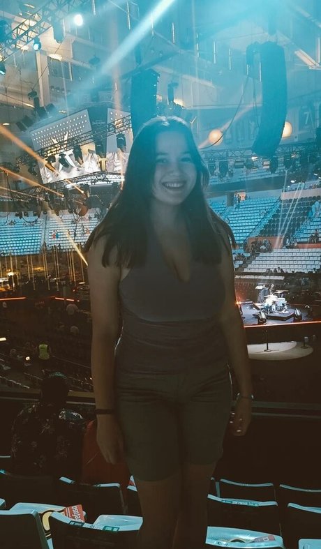 supermire pornstar nice img