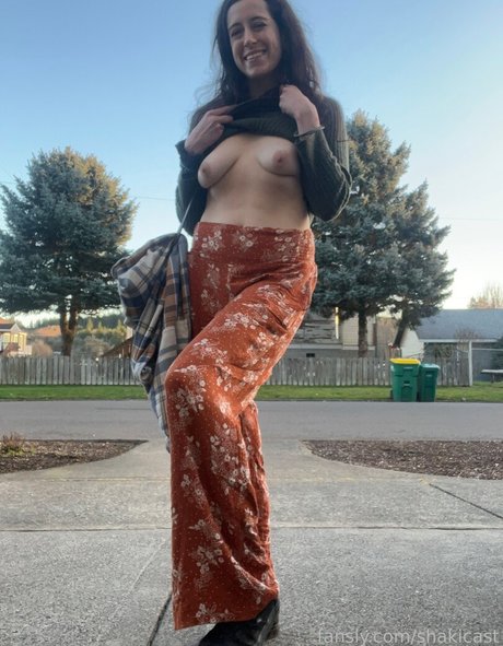 shakicast nice actress img