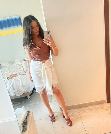 Megan L star naked photo