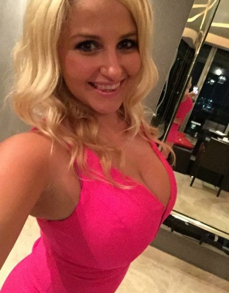 Jackie K exclusive star images