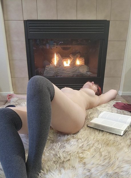 GodQueen99 star exclusive pictures