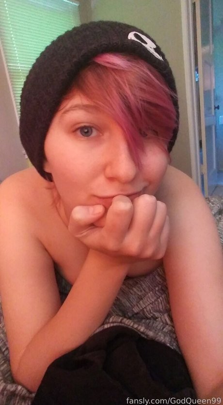 GodQueen99 beautiful model pics