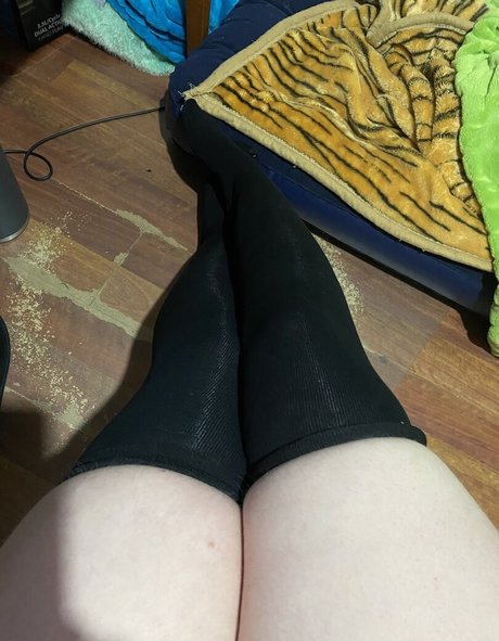 Frozen Cherry adult actress gallery