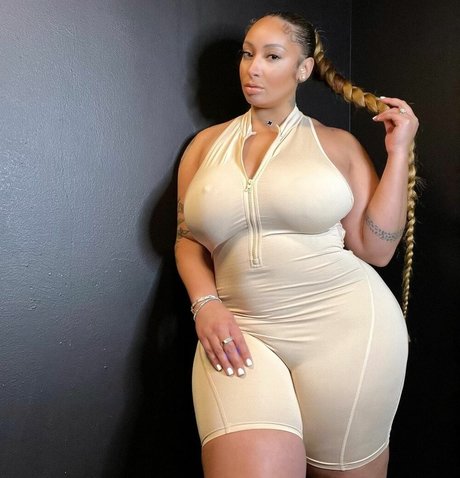 tylea adore nude actress pic