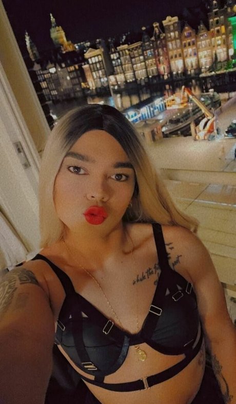 JESUS ALBERTO model hot image