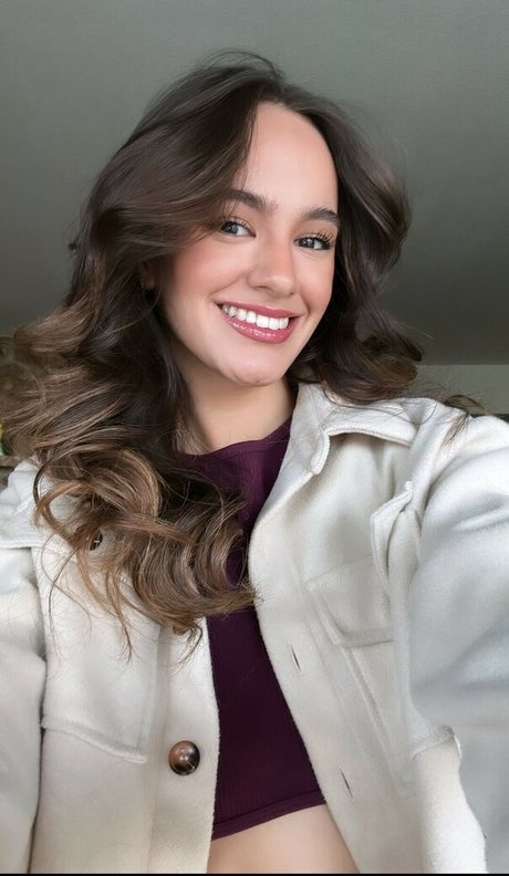 Andrea Guti rrez art actress photos