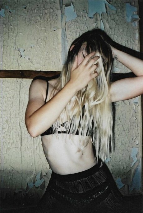 bb apathy exclusive model image