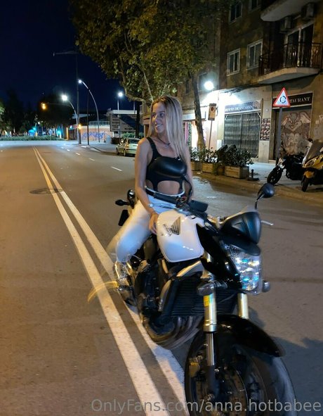 anna hotbabee pornstar exclusive pictures