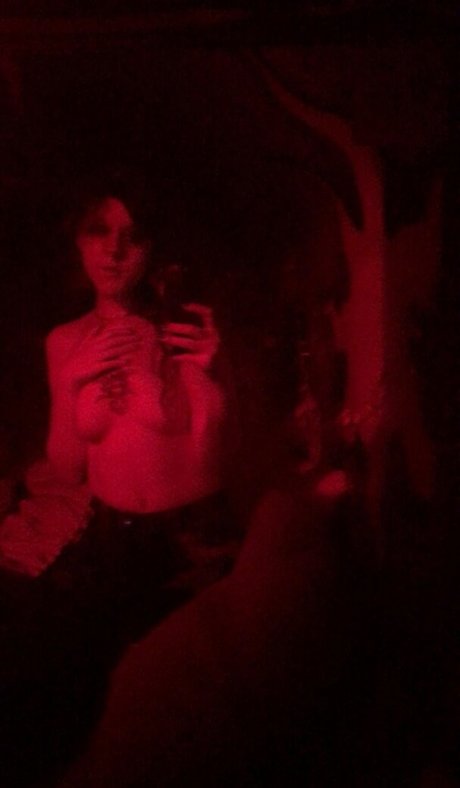 vapew0rm star adult picture