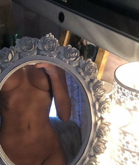 Kyia Peters art star pictures