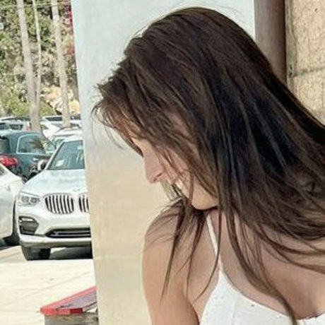 Belle Warren exclusive pornstar pictures