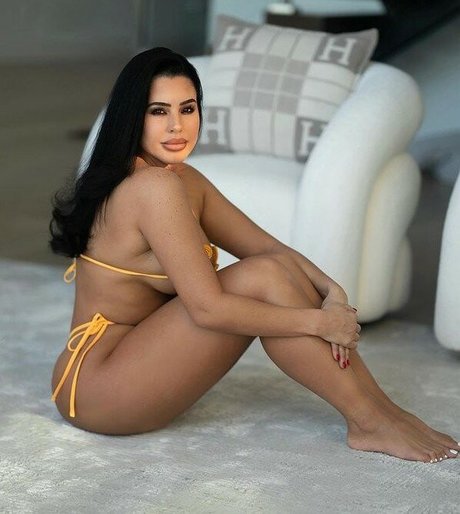 Stephanie Ball model hd photos