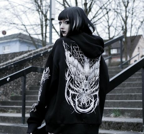 CreepyCassy pornstar nice photos