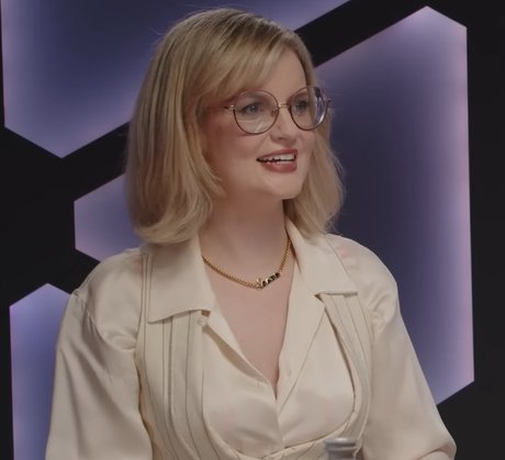 Siobhan Thompson star pornographic images