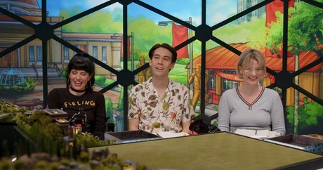 Siobhan Thompson exclusive star pics