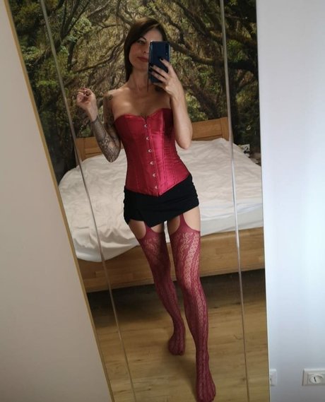 Lucy Akiko star top gallery