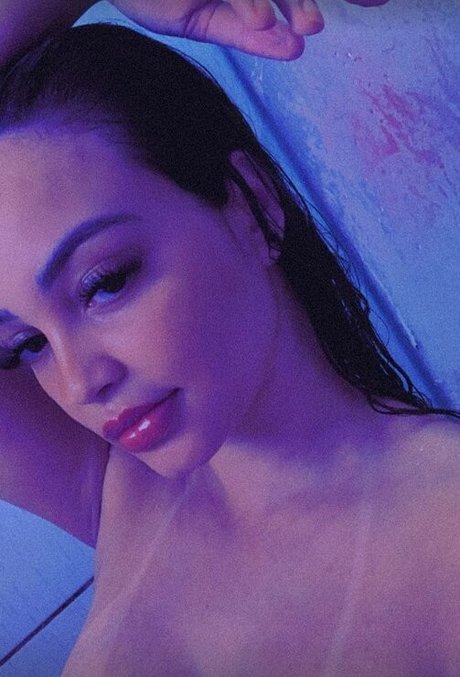 Vanessa Sanntt naked star image