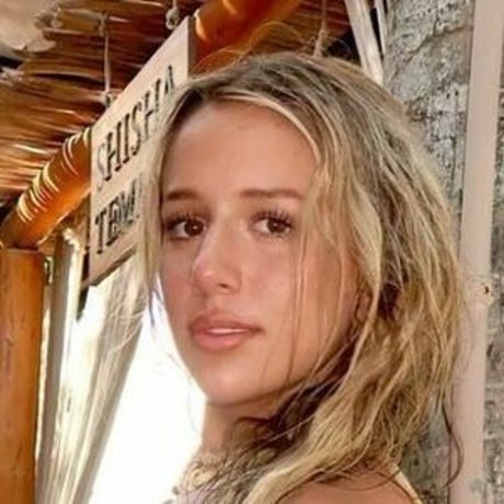 georgiapeach2570 art actress galleries