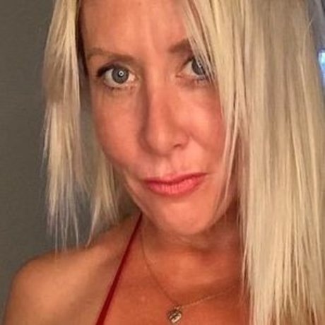 mymy naked pornstar img