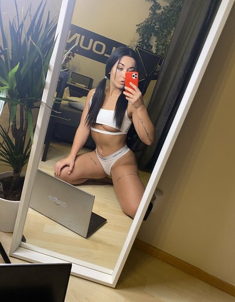 zuzusweet pornstar hd photo