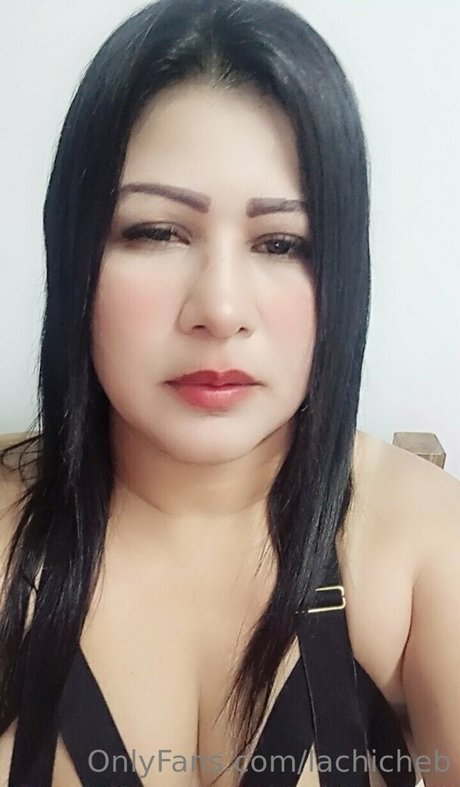 lachicheb model naked galleries