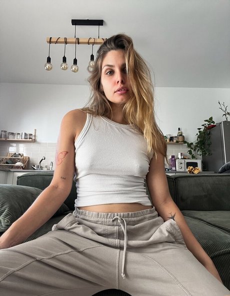 Maayan Oz nudes model photos