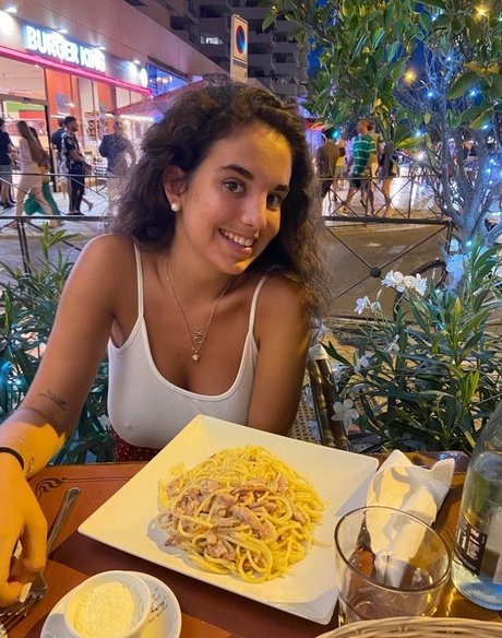 Busty Love nude star photos