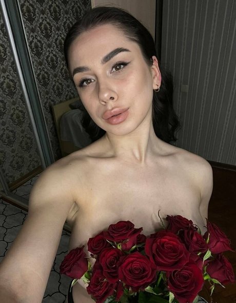 elizabeth natural pornstar perfect pic