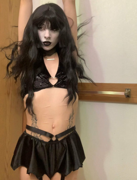 the sorrow dog model nudes pics