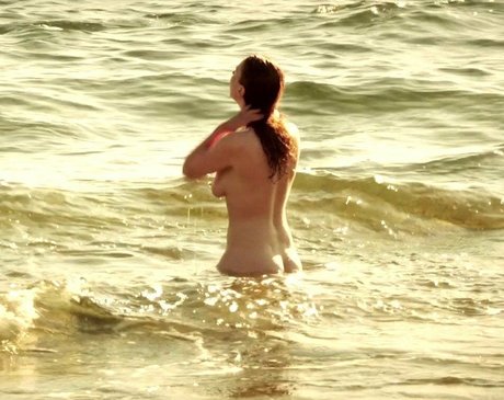 Lola Naymark art model img