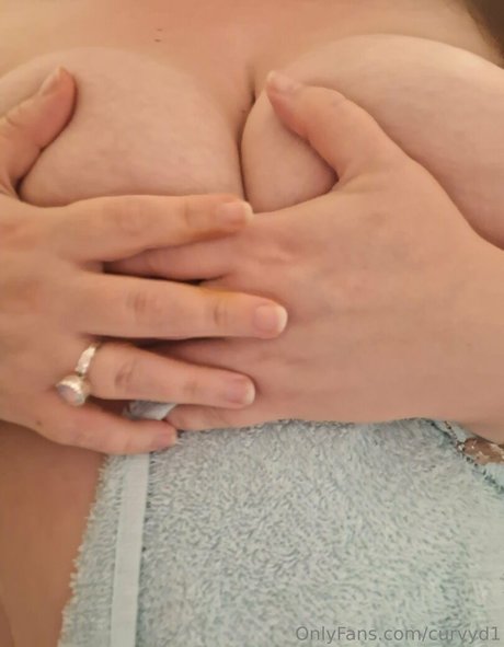 curvyd1 high quality model images