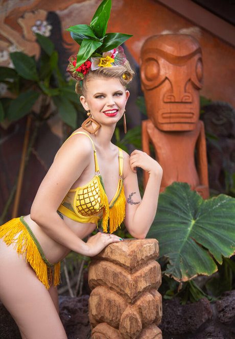 pixievonfleur adult model picture