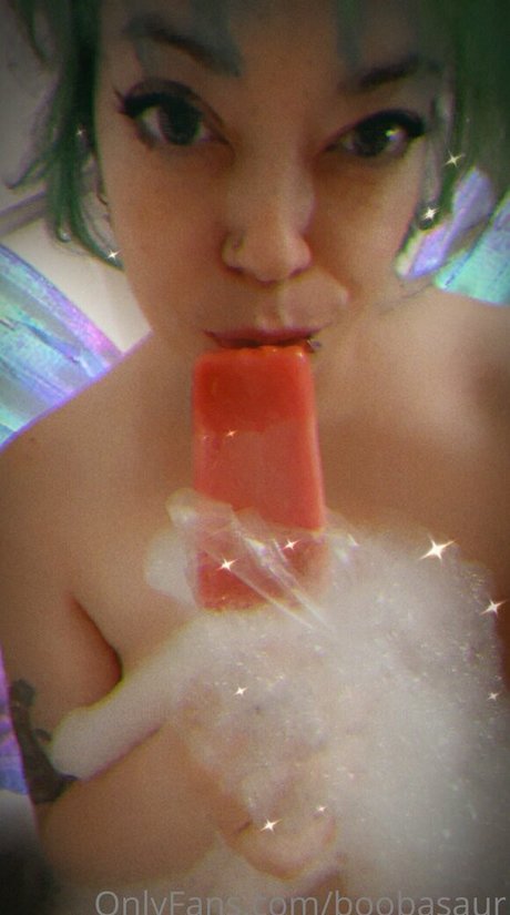 boobasaur star sexy pictures