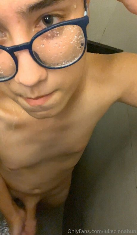 lukecinnabun star naked pics