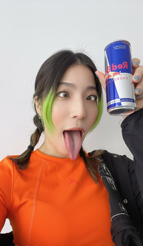 mayumanson naked model gallery