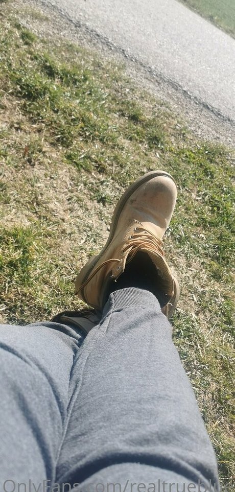 truestellablue model nice picture