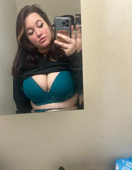 brattysocks69 exclusive model photos