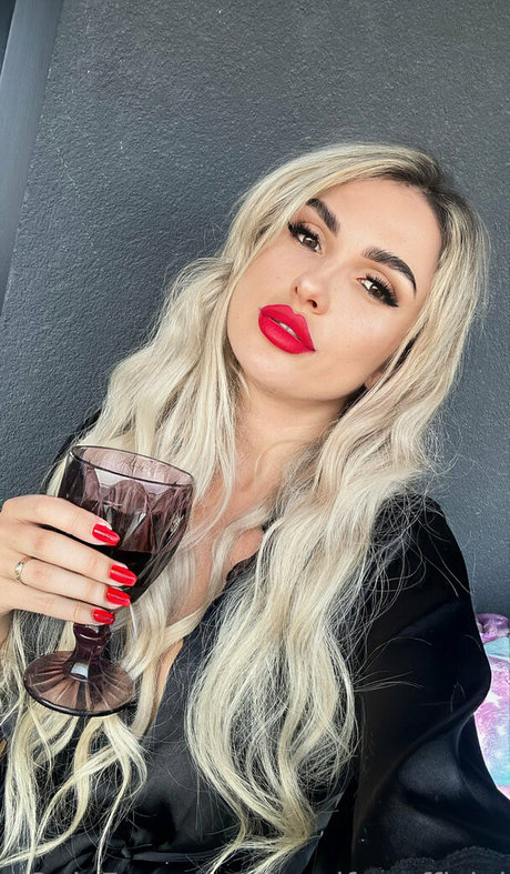 jennifer official art star images