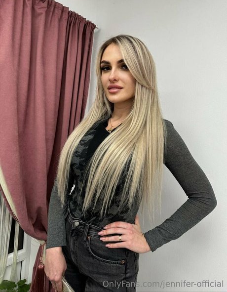 jennifer official model art photos