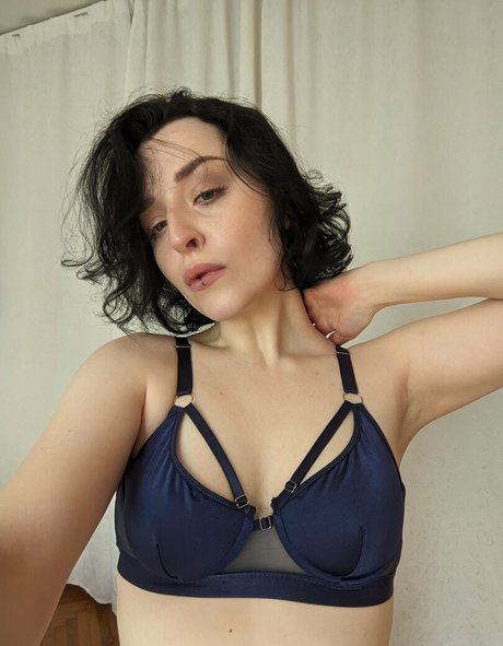 zoeunholy pornstar perfect picture