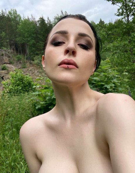 zoeunholy beautiful pornstar galleries