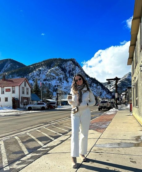 Monica Gonzalez hd star img