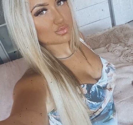 Lily Mcalpine xxx star picture