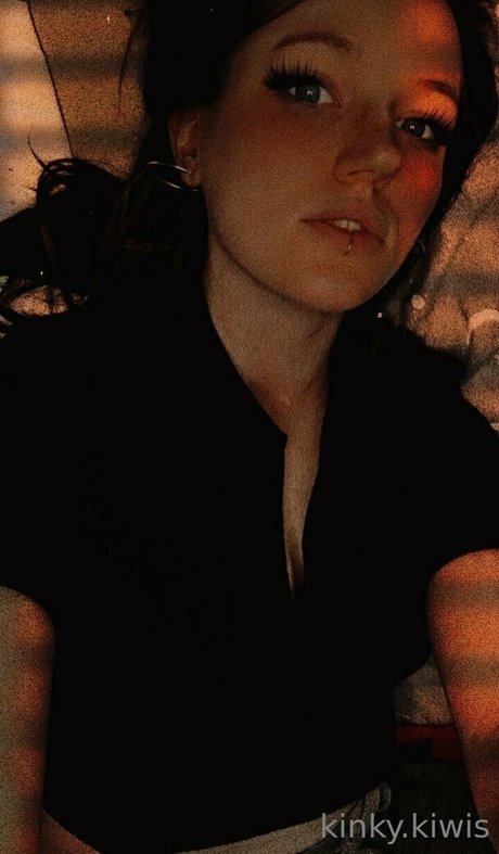 kinkykiwisx perfect pornstar photos