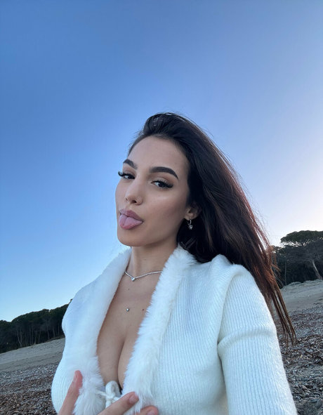 giuliaaloii top model pic