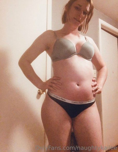 naughtykailee nude actress pic