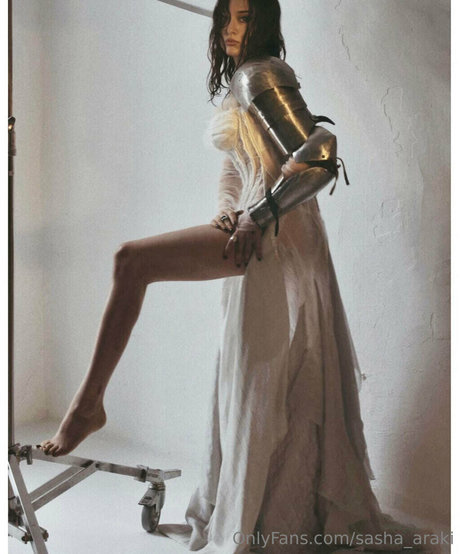 sasha araki star sexy pic